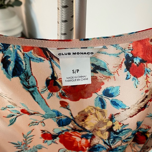 Club Monaco silk blouse - Picture 3 of 4